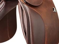 Bates Caprilli Close Contact Saddle with Forward Flap