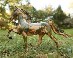 Breyer® Hope Horse 2025 - Honor