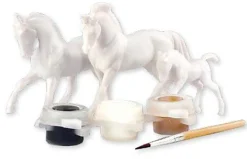 Breyer® Horse Family Paint & Play