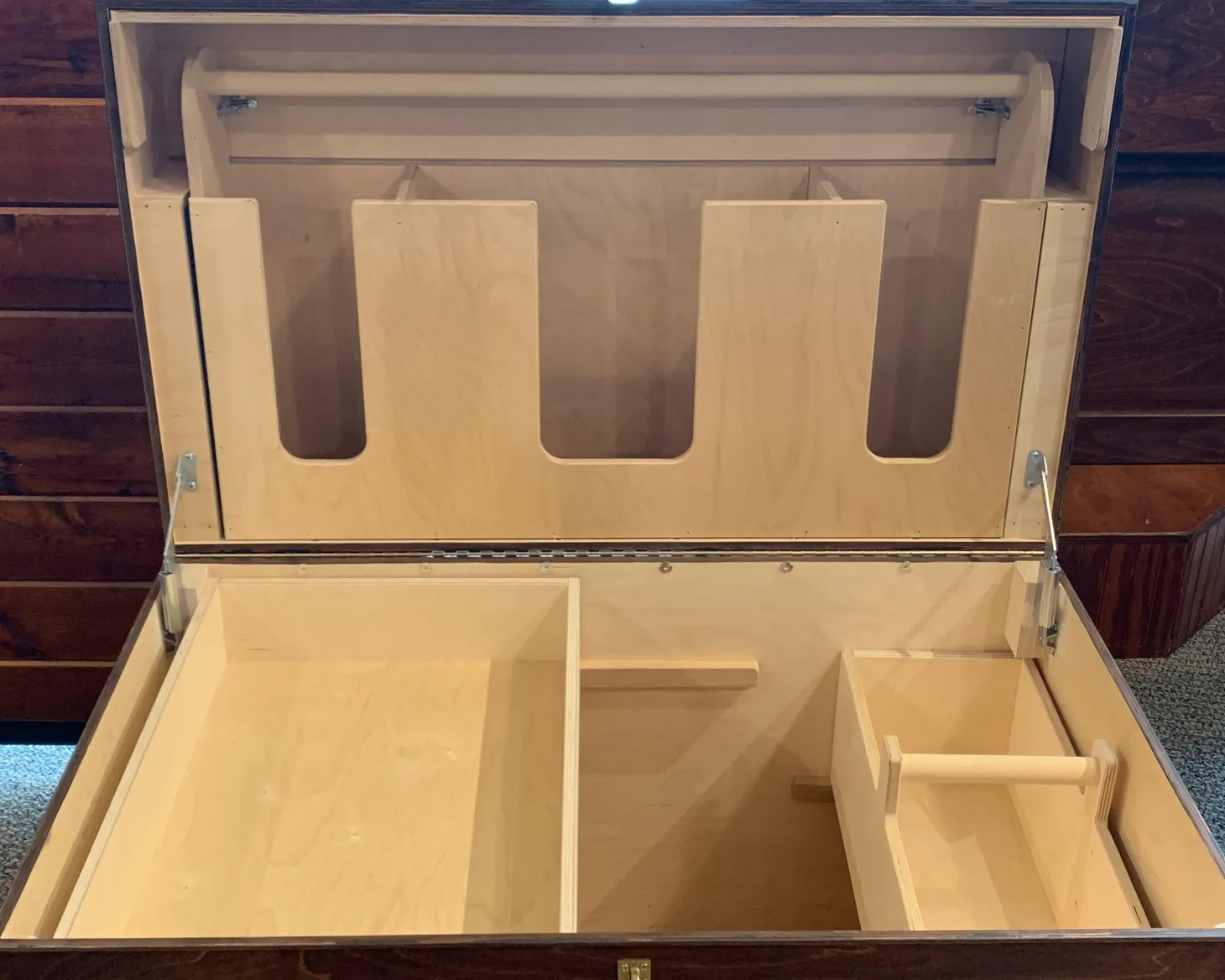 DS Hardwood Trunk with Bandage Lid