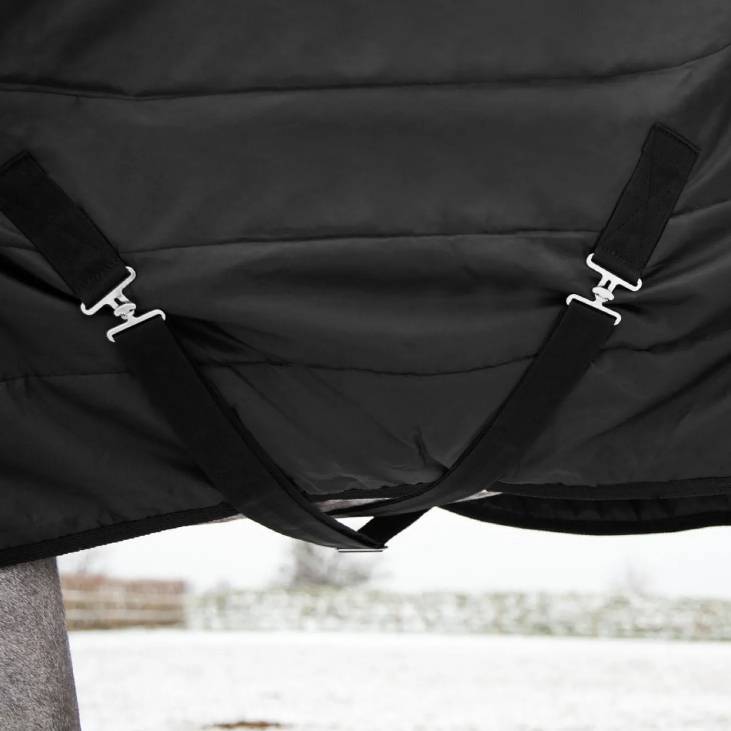 Horze Nevada Medium-Weight Stable Blanket