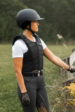 Tipperary™ Adults’ Contender ASTM Vest